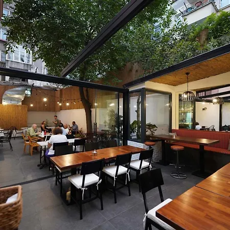 Apart-hotel Monev 4*