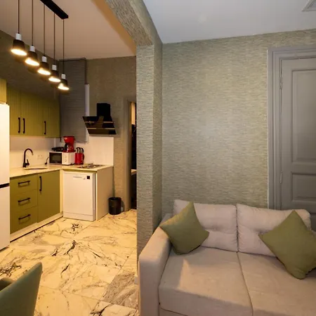 Hotel apartamentowy Monev 4*