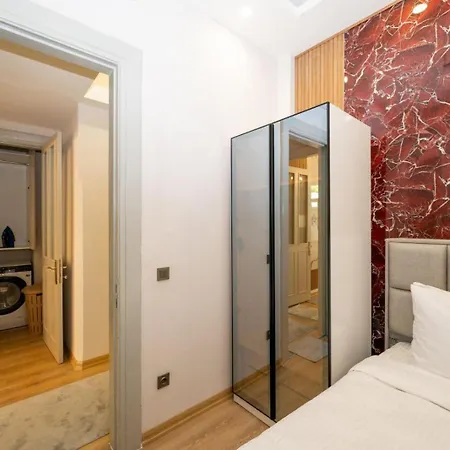 Aparthotel Monev 4*