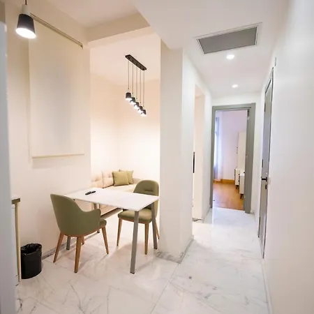 Apart-hotel Monev